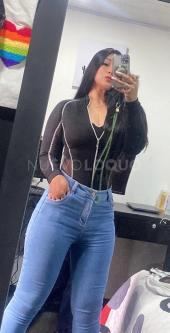 KARINA HERMOSA 