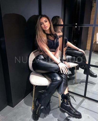  NATASHA ACOMPAÑANTE H
