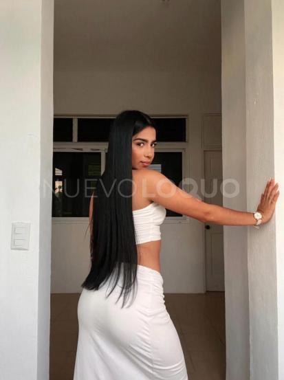  VANESSA, CHICA JOVEN Y CALIENTE 