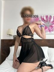 Latina cariñosa