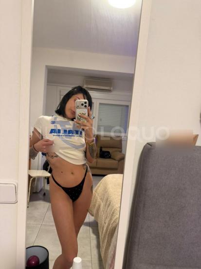  MORENA DIVINA DE RICAS CURVAS