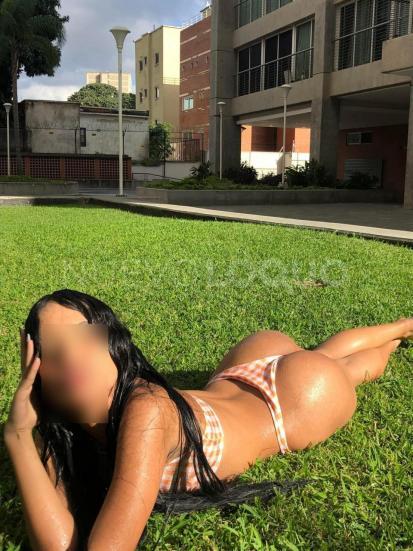  Tu venezolana caliente