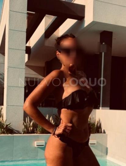  SILVIA EN TORREVIEJA, DISFUTA DE LOS MEJORES MASAJES 