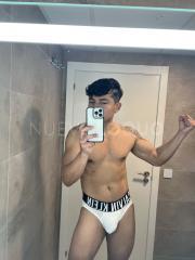 sSEXY LATINO