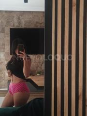 ANGI Dulce y atractiva