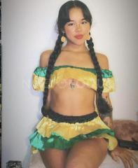 Naomi Joven colombiana exquisita, fogosa y coqueta