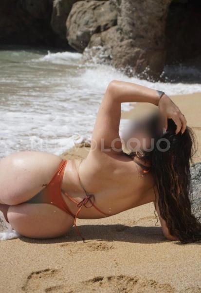  Colombiana culona