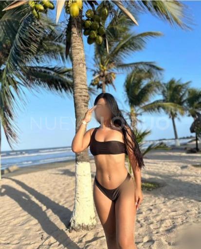  Hola , soy DaNa a una acompañante exquisita, juguetona