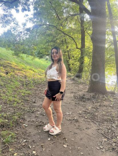  Valery madurita muy extrovertida
