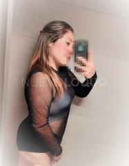 Bella joven sin tabú,Foto real