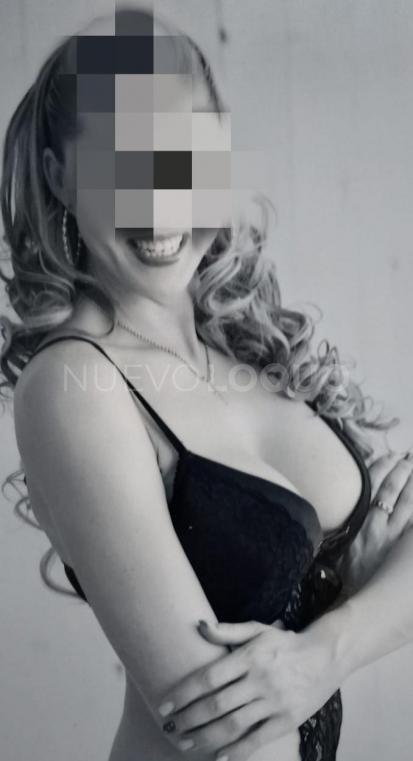  rubia de un país frío