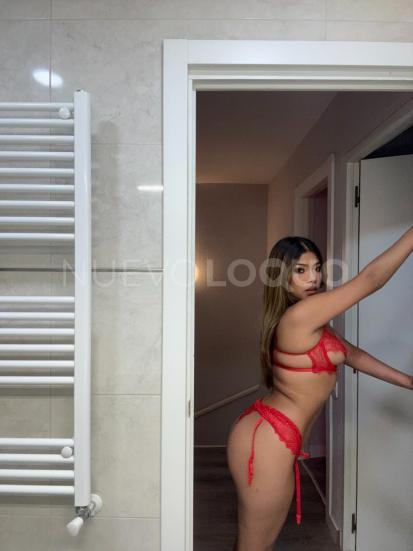  RECIÉN LLEGADA, IMPLICADA, DULCE