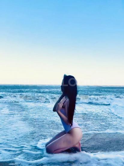 Bellezas orientales chicas en Arrecife