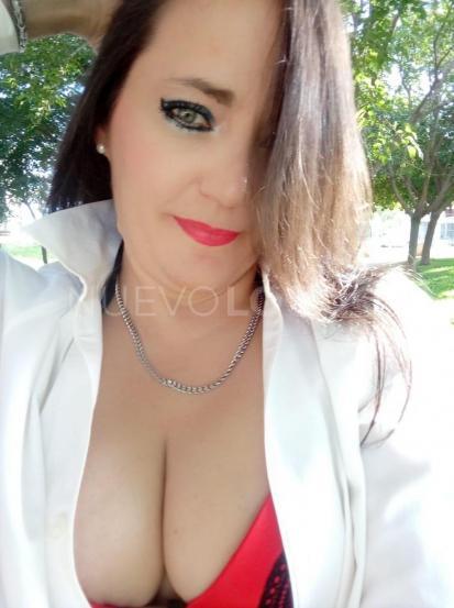  TE APETECE DESCONECTAR?... IMPLICADA, JUGUETONA CON GANAS DE 