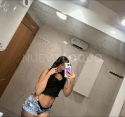 Jovencita un bomboncito ven a disfrutar