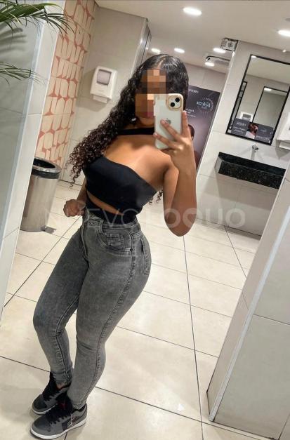  Jovencita un bomboncito ven a disfrutar