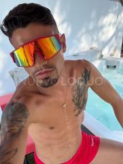 Brasileño caliente y fibrado