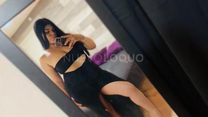 Chica caliente y sexi disponible