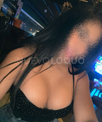 Novedad latina de pechos grandes