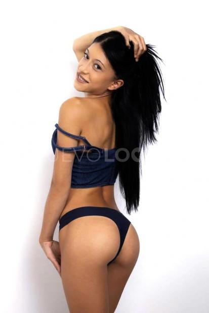  Alexandra, jovencita en Vallirana