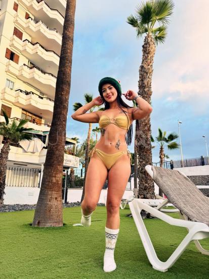  SOY NOVEDAD *Esmeralda la Diosa de la belleza RECIÉN LLEGADA A LA ISLA
