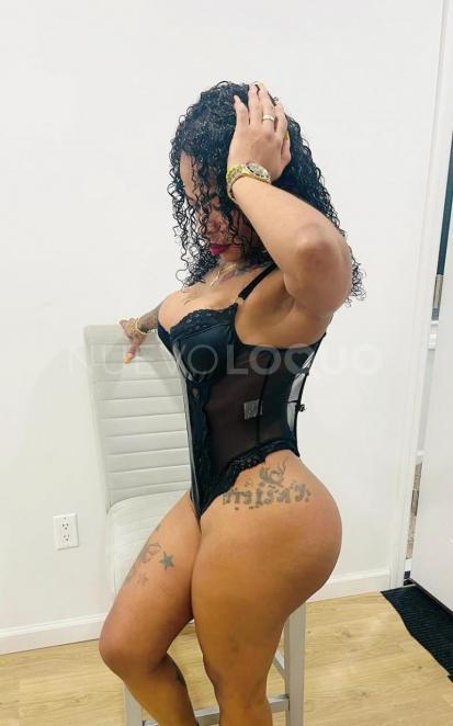  Ashley’s , una Jovencita latina cariñosa