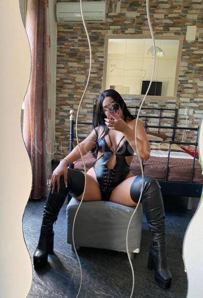  hermosas latinas juguetonas y muy implicadas