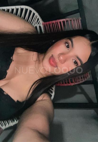  Paula modelo jovencita colombiana
