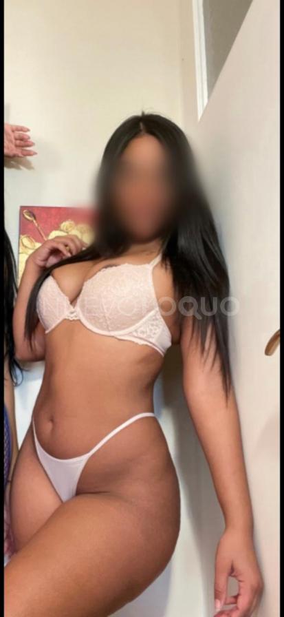  Joven simpatica dulce y divertida