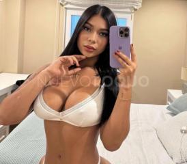 Hermosa latina recién llegada a Cambrils