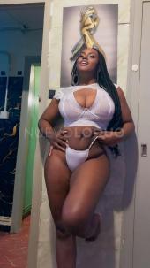 Morenita rica tetas grandes