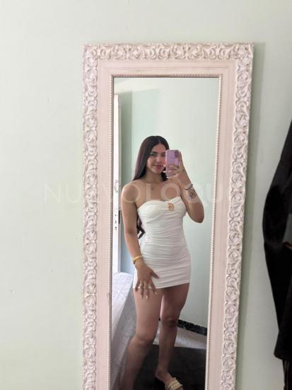  latina bella