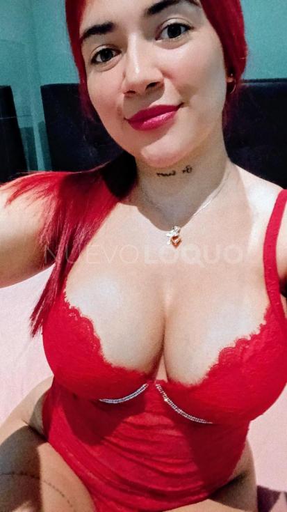  Valeria soy venezolana, cariñosa y complaciente.