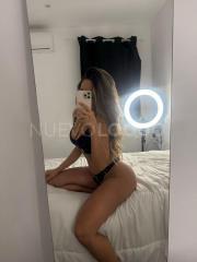 MIA, MODELO EXPERTA EN MASAJES