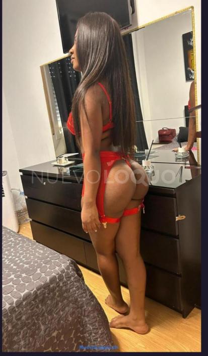  Sensual, Carismática y entregada