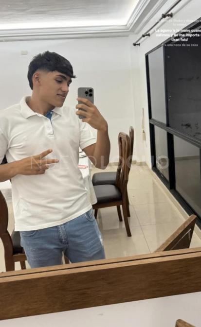  Masajista y acompañante joven