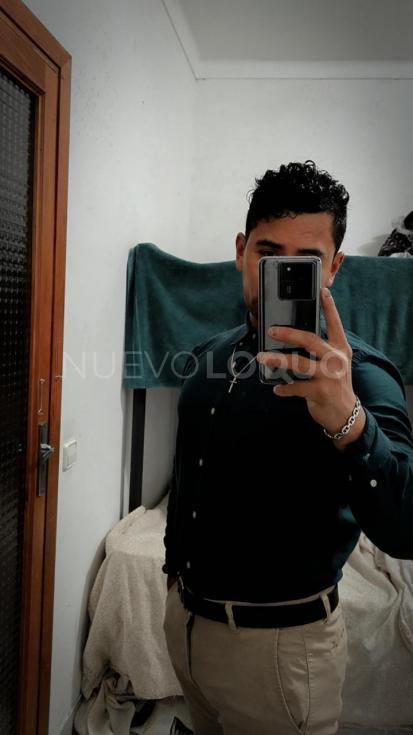  Chico compañía y masajista