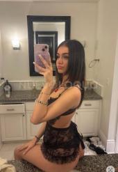 Karla joven y hermosa colombiana con ganas de pasarla bien