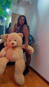 HOLA SOY MORENA XL CON GRANDES