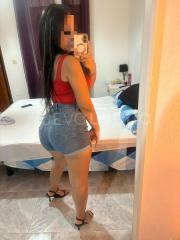 Amy venezolana joven recién llegada en arrecife