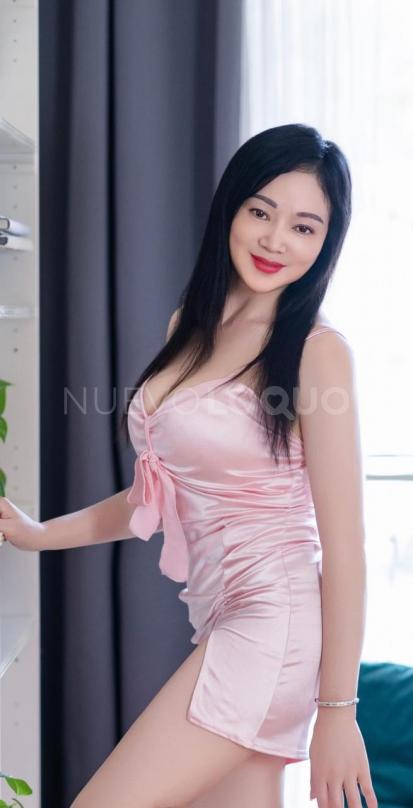  CHICA ASIATICA HERMOSA