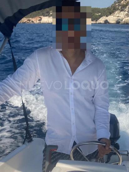  ESPAÑOL GUAPO, MASAJES SOLO PARA MUJERES, DISCRECIÓN, BARCELONA, PUEDO CUMPLIR TUS DESEOS