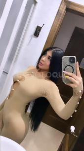sexy latina en VECINDARIO
