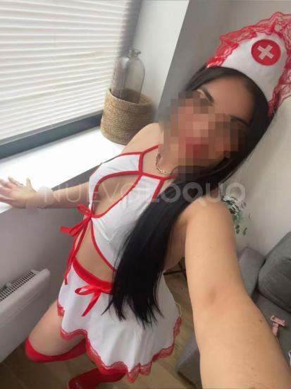  Hola amores soy Luna nueva por Madrid