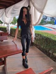 CRISTINA DULCE Y APASIONADA