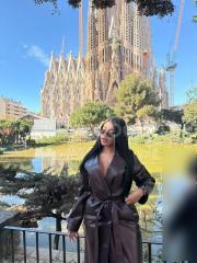 Hermosa Latina Piel Canela