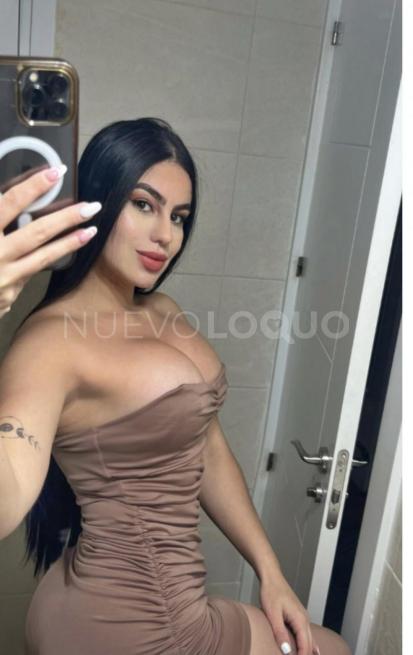  CARIÑOSA IMPLICADA RECIEN LLEGADA CARINA