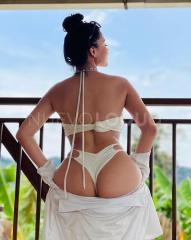COLOMBIANA RECIÉN LEGADA