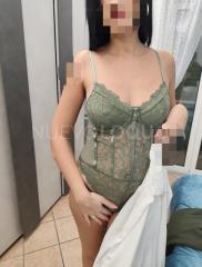 Pareja joven y auténtica, contenido disponible