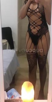 LENNA, UNA BRASILEÑA MUY CARIÑOSA Y / LENNA, A VERY LOVING AND BRAZILIAN